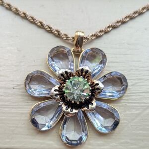 Betsey Johnson Blue Daisy Crystal Statement Necklace Vintage Costume Jewelry 💕